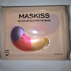 Glamorous Glitter Eye Mask
